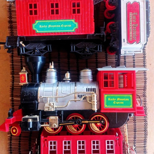 Orient Express red train set used