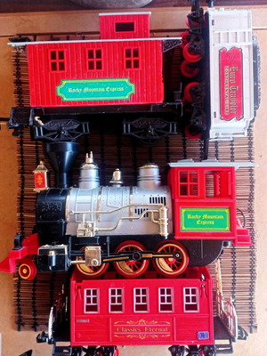 Orient Express red train set used