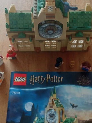 Lego Harry Potter Hogwarts Infirmary Wing like new