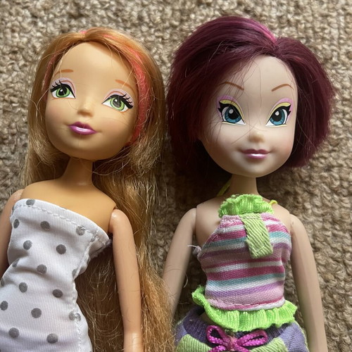Winx Club original dolls, missing shoes and wings