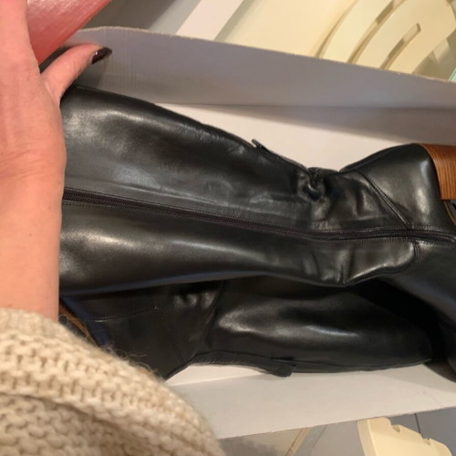 Leather knee-high boots new, size 40.5, black