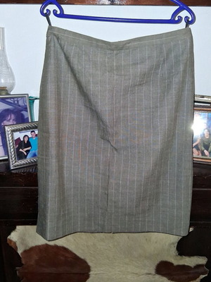 Linen skirt like new, gray and beige, size XXL