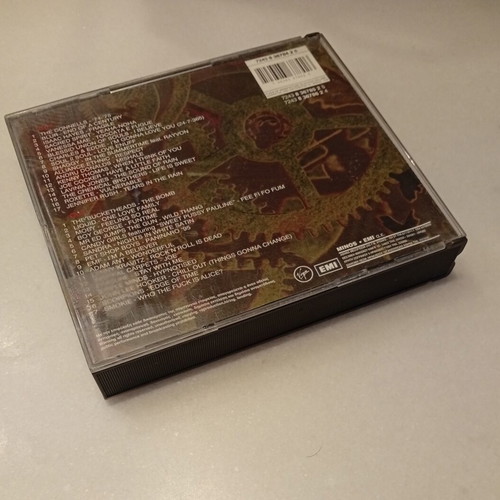 Pop CDs like new, pack of 2