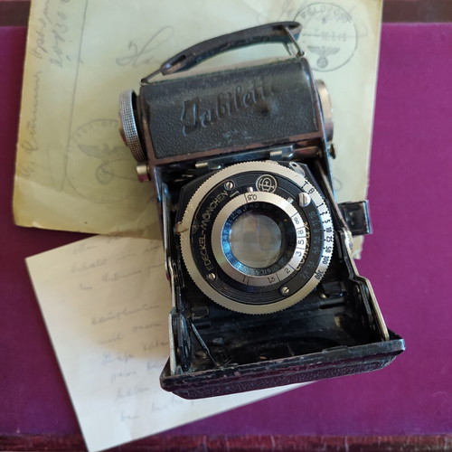 Balda folding camera with authentic 1940 WWII letter, used