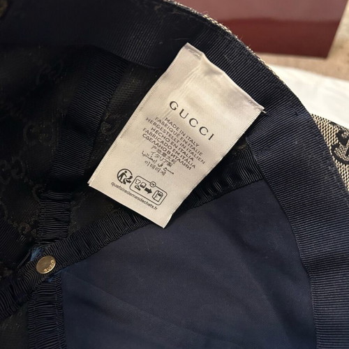 Gucci cap new, size M
