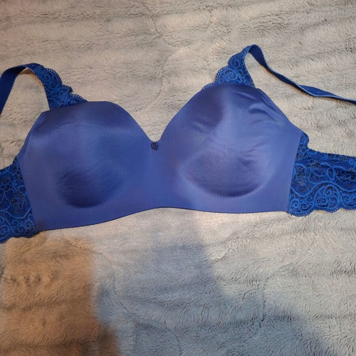 Triumph E85 bra new, sea blue with panel