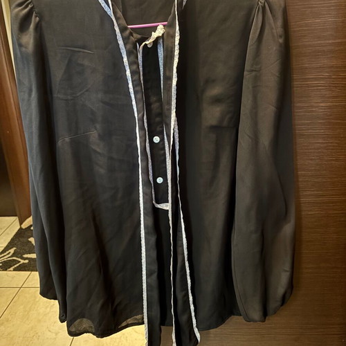Two-tone shirt used, Dejavu, size S, black and white