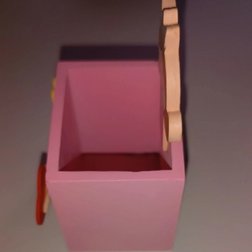 Princess pencil holder like new