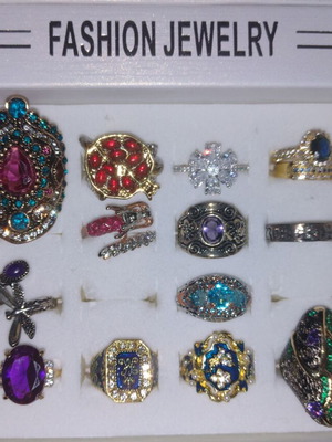 Luxury rings new, set of 19 with gold and silver plating