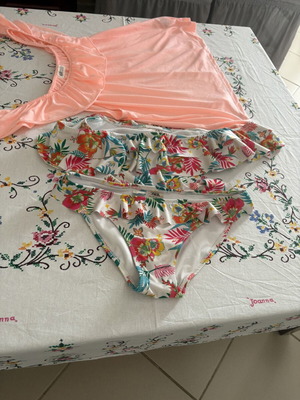 Zara floral bikini size 13-14 with H&M t-shirt gift new