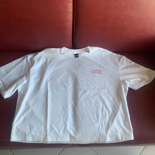 Oversize unisex t-shirt with cherries on back, like new, size S