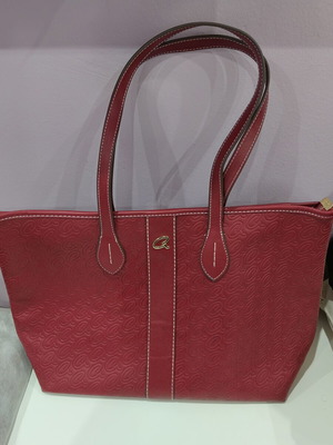 Axel shoulder bag new, large red