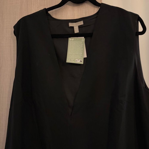 H&M black dress new, size XL