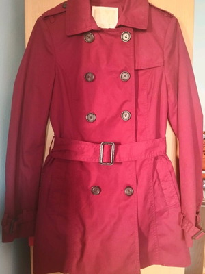 Bordeaux Elegance trenchcoat like new, deep red cotton fabric