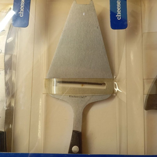 Cheese knives new, set of 3 pieces