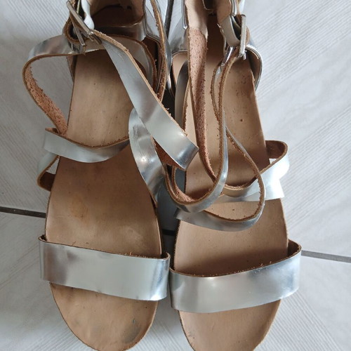 Platform sandals silver like new, size 40