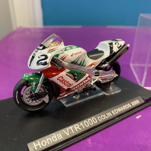Honda VTR 1000 Moto GP Collection model 1:24, like new