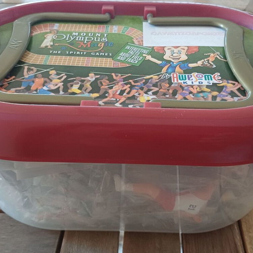 Olympiodromies game new with 28 athletic figures