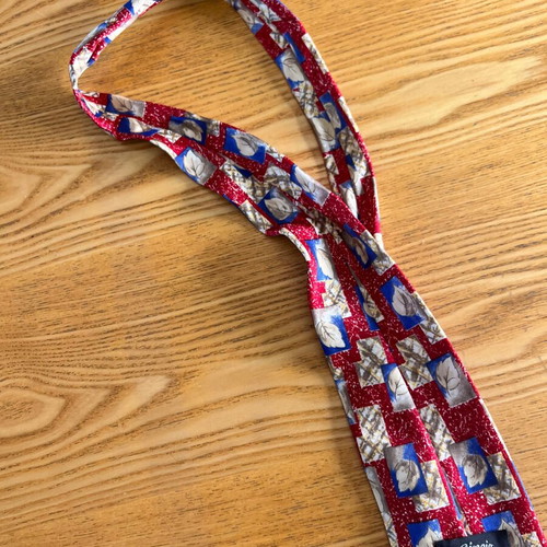 Giorgio Milano vintage silk tie with leaves, red and blue