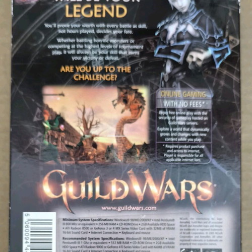 Guild Wars PC CD-ROM like new, complete in box