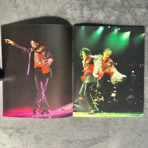 Michael Jackson This Is It mini album like new from 2009 concert ticket