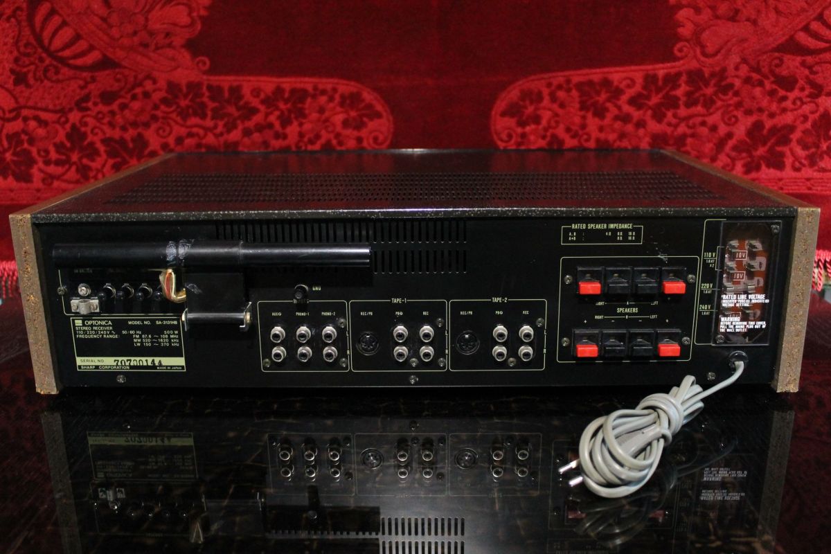 Radio amplifier SHARP OPTONICA SA - 3131 - € 500,00 - Vendora.cy