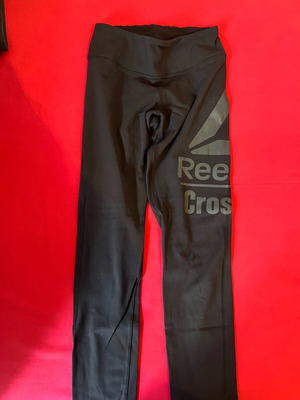 Reebok κολάν μεταχειρισμένο, μέγεθος S, μαύρο