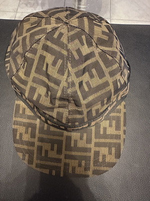 Fendi women's jockey hat like new, black and brown, size M