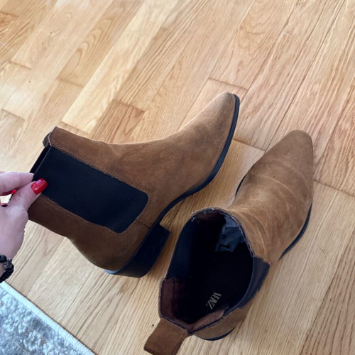 Zara suede brown ankle boots used, size 40 with elastic