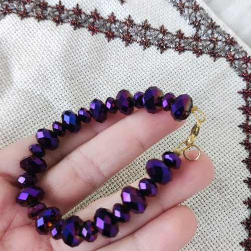 Bracelet new with purple crystals handmade