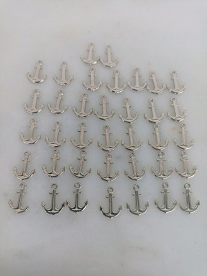 Metal anchor hangers pack of 37 pieces