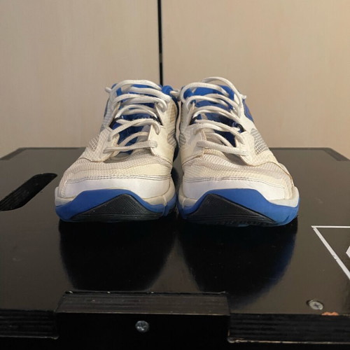 Nike athletic shoes like new, size 42, white and blue