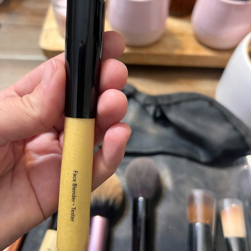 Bobbi Brown Face Blender Brush used (tester)