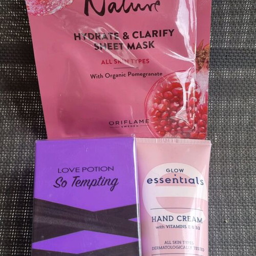 Set of 3 products with fragrance, hydrating face mask and hand cream with vitamin E new