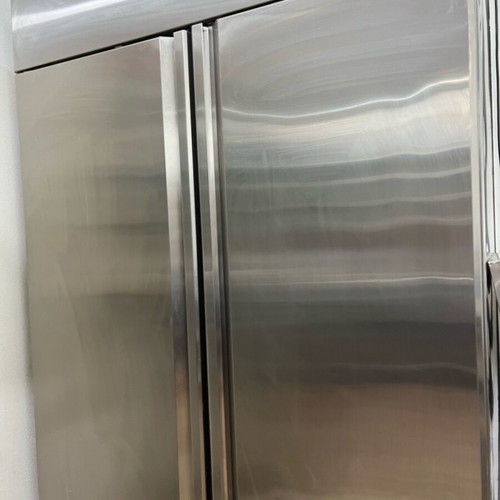 Professional refrigerator like new for commercial use