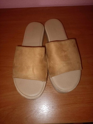 Suede slippers like new, brown, size 38
