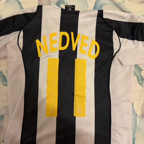 Vintage Juventus Nedved 2005-06 Football Jersey like new