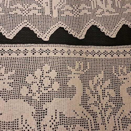 Crocheted pieces used with tsigkelaki, 2 pieces 45×23 and 4 pieces 23×33