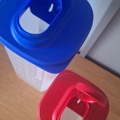 Tupperware pitchers 2L and 1L, new