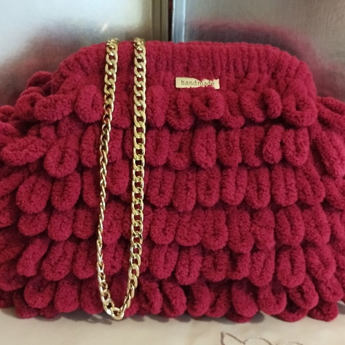 Puffy handmade medium burgundy handbag with crown lining