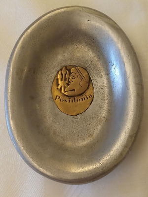 Ορειχάλκινο συλλεκτικό Ποσειδώνια 1994 μεταχειρισμένο με μπρούτζινη διακόσμηση