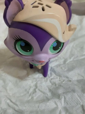 Littlest Pet Shop cat used with echo and meowing sound