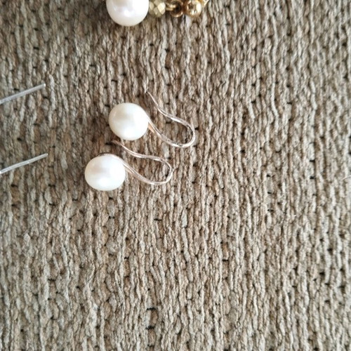 Stavros necklace and earrings set like new