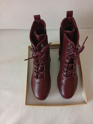 Women's anatomical boots M&M like new, size 37, burgundy