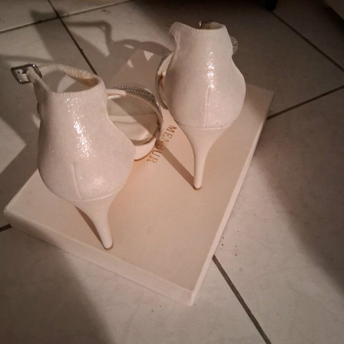 Menbur bridal sandals like new, white and silver, size 40