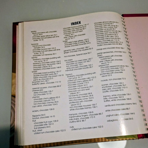 Cookbook Chocolate treats like new, in English