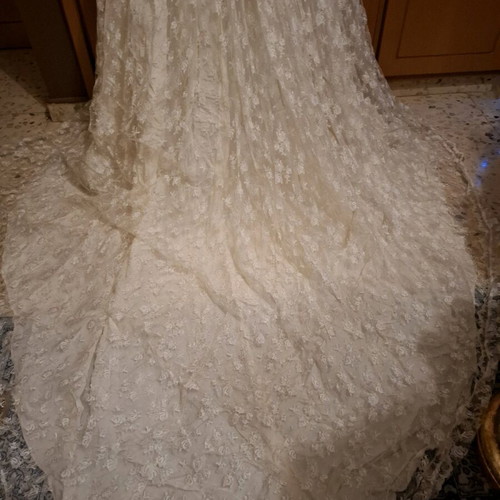 Handmade vintage wedding dress with integrated long train, size Medium, white
