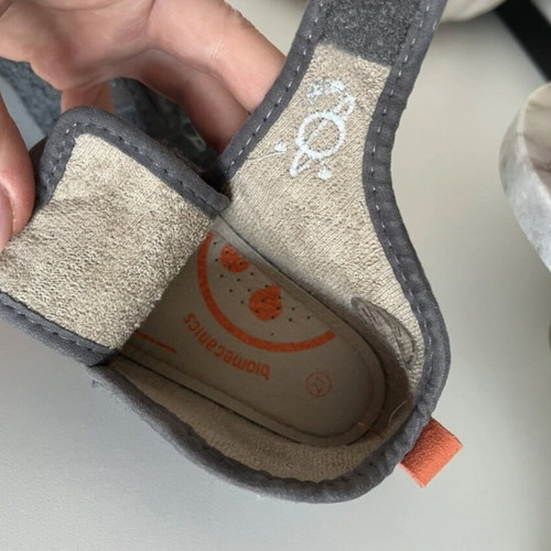 Biomecanics kids slippers like new, size 21, gray with orange details