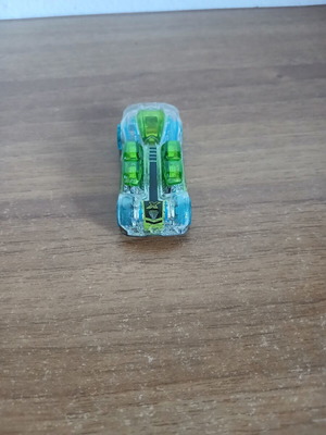 Toy car