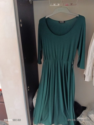 Dress long XXL size, new, polyester and spandex, three-quarter sleeve, with belt, green